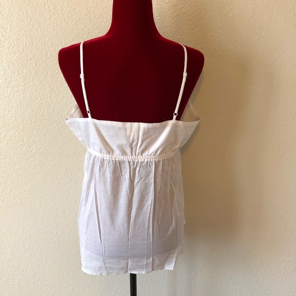 Spaghetti straps blouse white with embroidered. - Picture 2 of 4